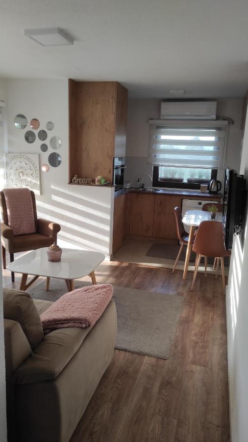 Apartman A&E Zivinice Esterno foto